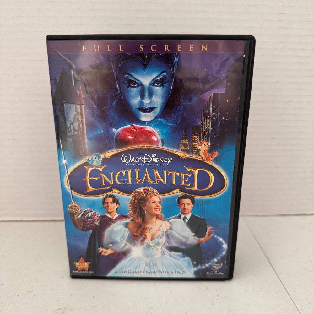 Walt Disney's Enchanted (DVD)